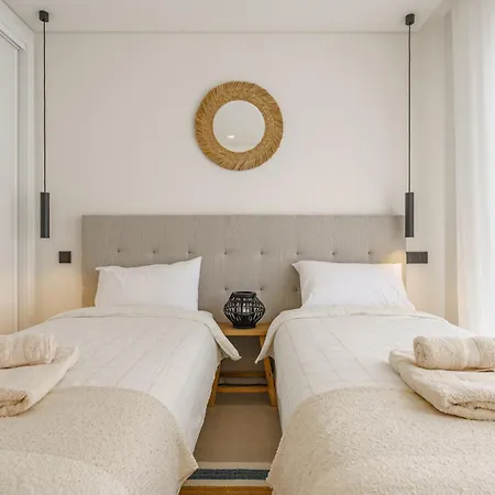 ヴィラ Casa Evangeline, Luxury With Ocean View ロウリニャン