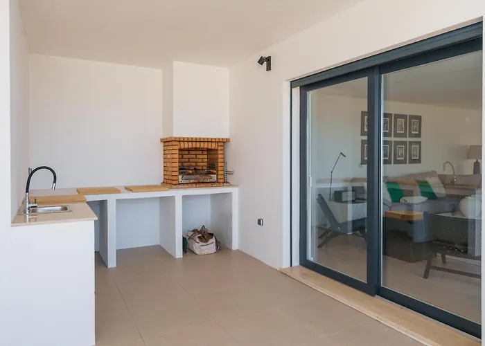 Casa Evangeline, Luxury With Ocean View Villa